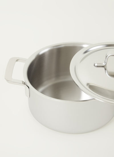 Intense 5 Kookpan met Deksel 18 cm