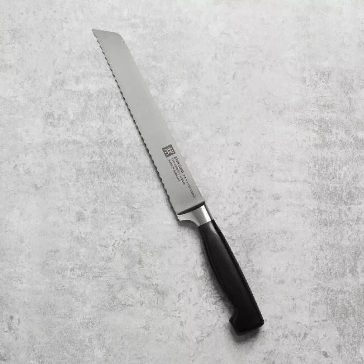 Zwilling Four Star Broodmes 20 cm